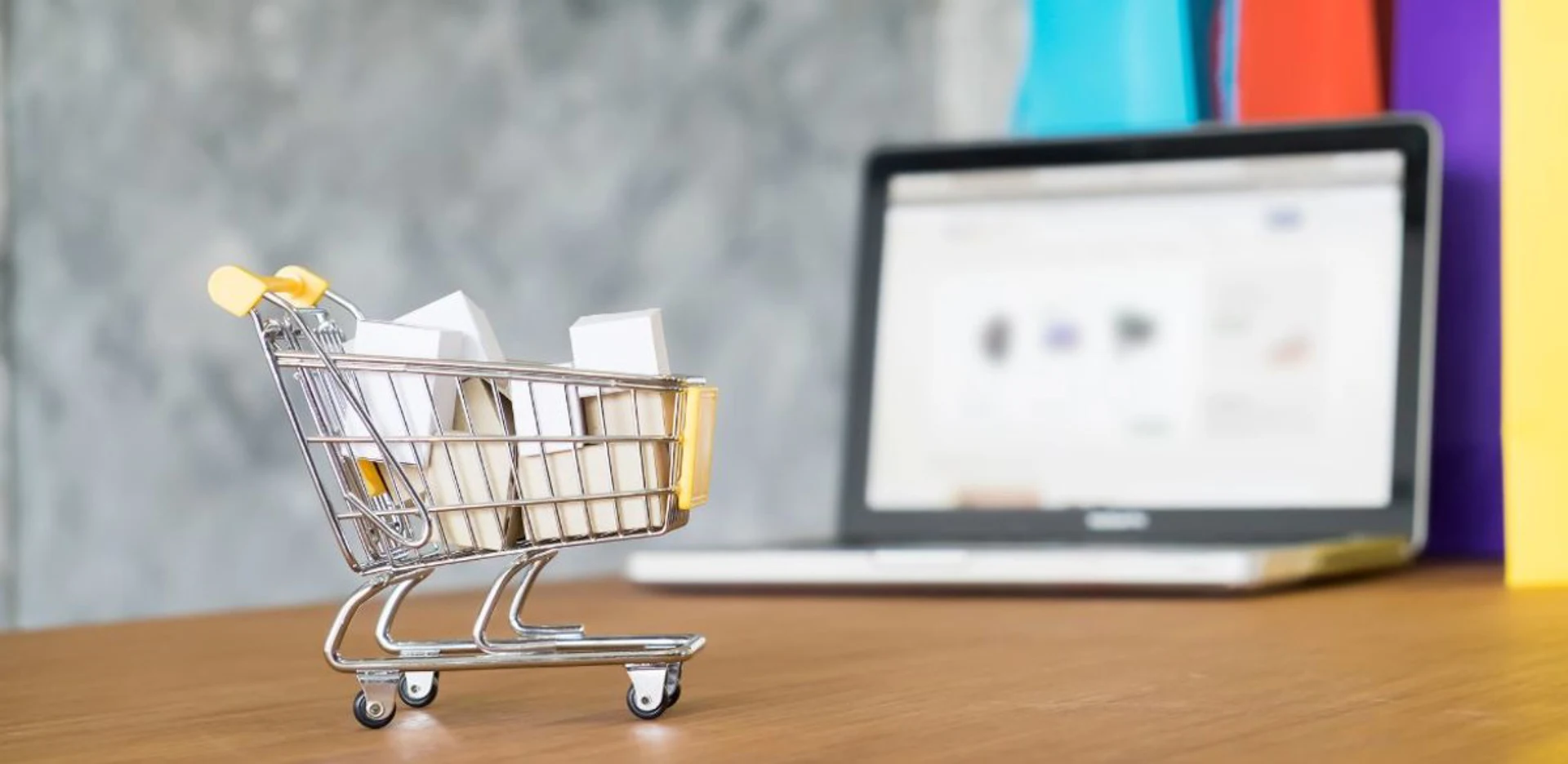 Il Futuro dell'E-Commerce: Scalabilità e Innovazione con un CMS Headless