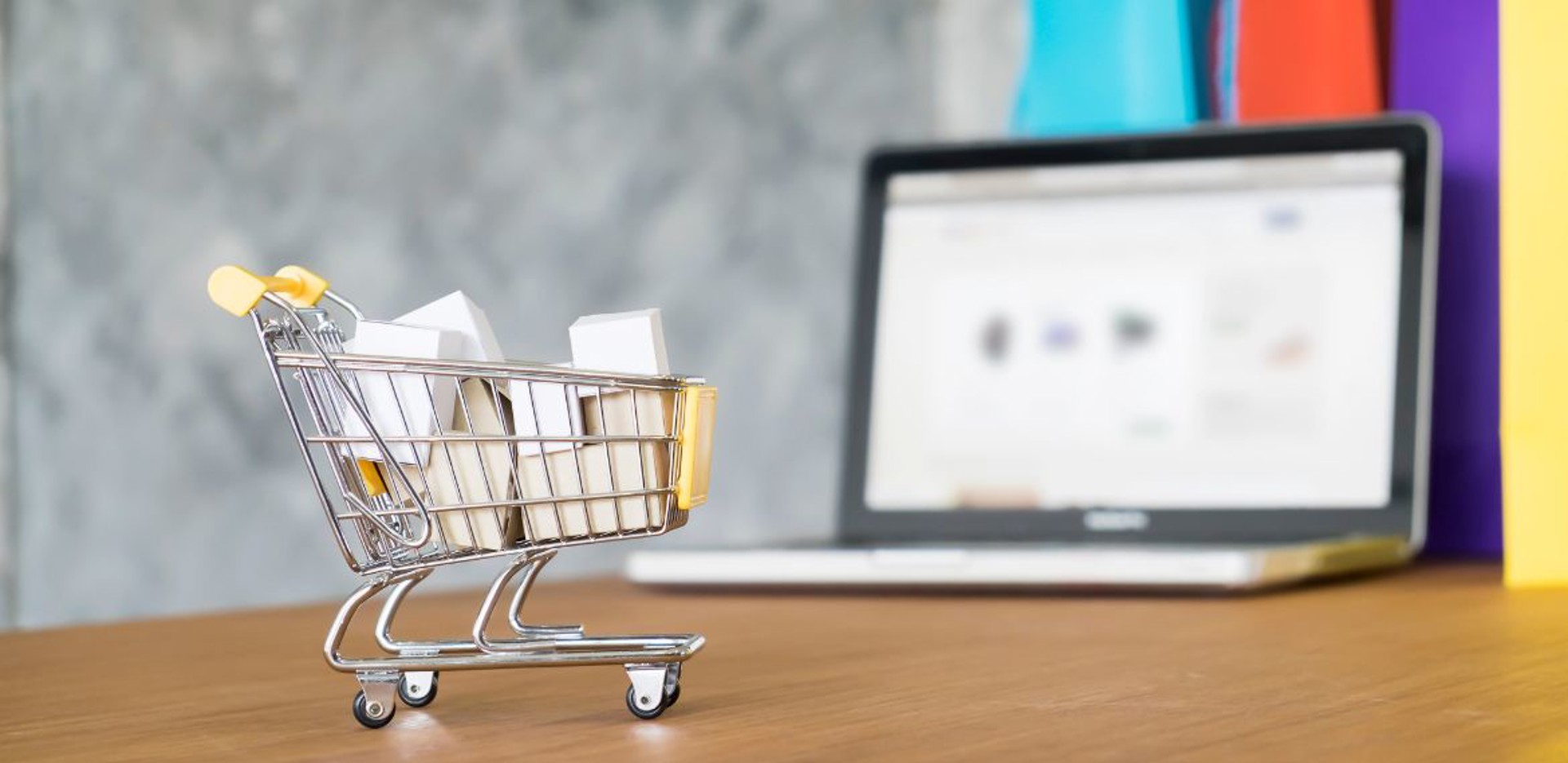 Il Futuro dell'E-Commerce: Scalabilità e Innovazione con un CMS Headless